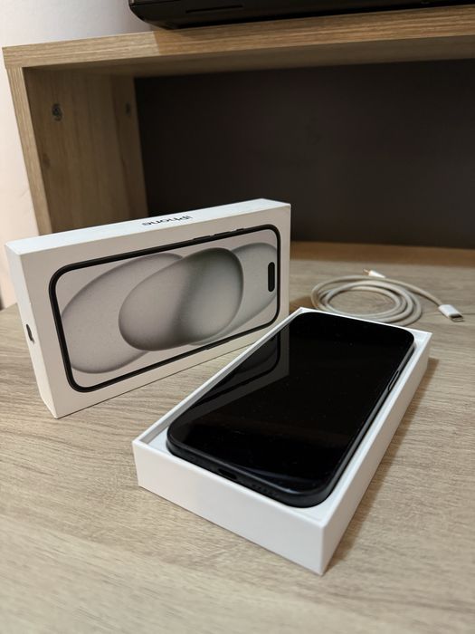iPhone 15 – 256GB – Отлично състояние – Всичко налично