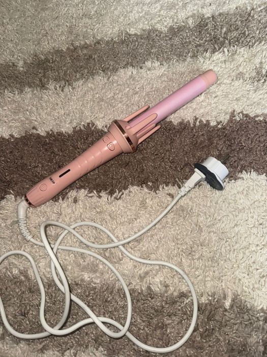 розовая плойка для волос