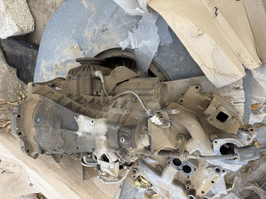 Каропка на ауди а6 с4