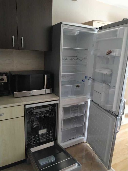 Дава се под наем Двустаен апартамент в Бургас, Възраждане - 60 кв.м за 240 € - Снимка #1