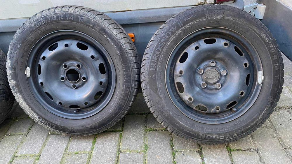 jante table  vw golf 4 polo bora skoda seat 5x100 iarna 165 70 14
