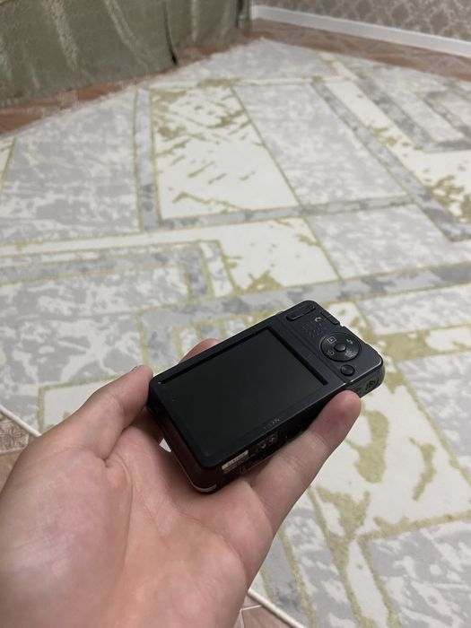 Фотопарат Sony Cyber-Shot DSC-W710