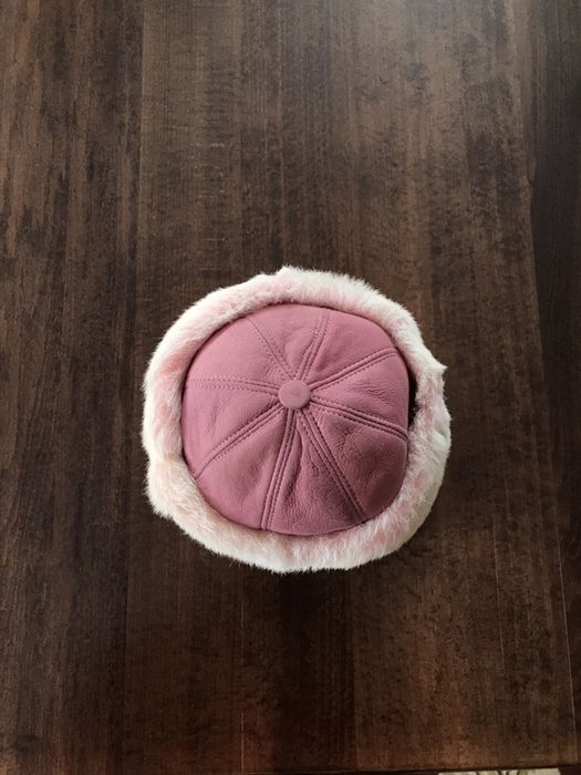 Дамска зимна шапка