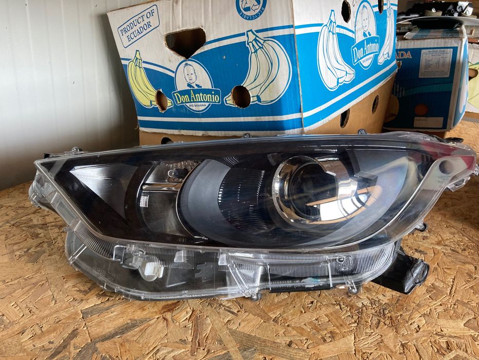 Ляв фар за Toyota Yaris. Ярис. 20-