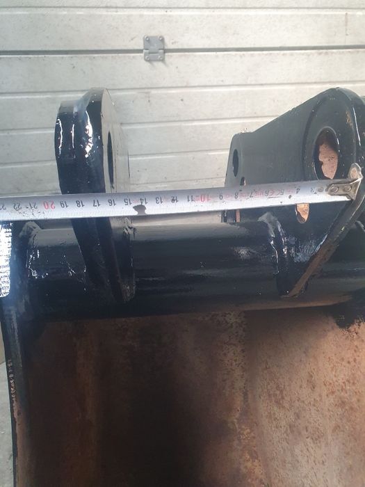 Кофа за комбиниран багер 40см. От Камацу малко употребявана.