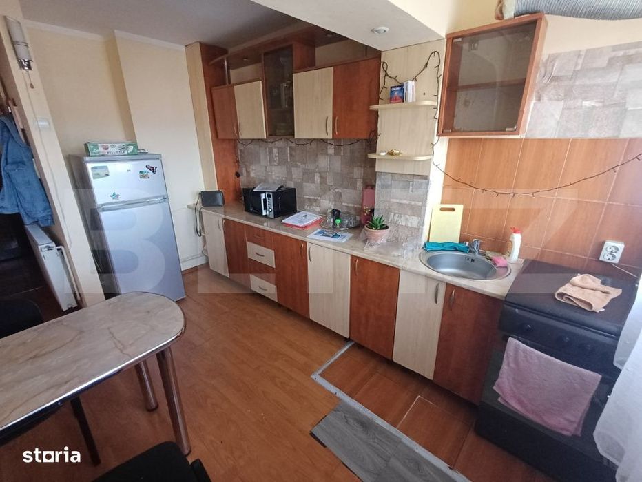 Apartament cu 2 camere, decomandat, 41 mp, Plopilor
