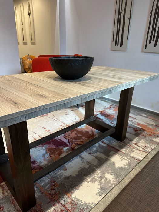 Стилна дизайнерска холна маса