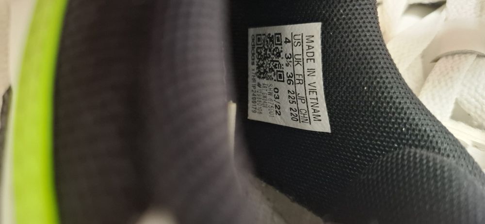 Vând adidași Adidas