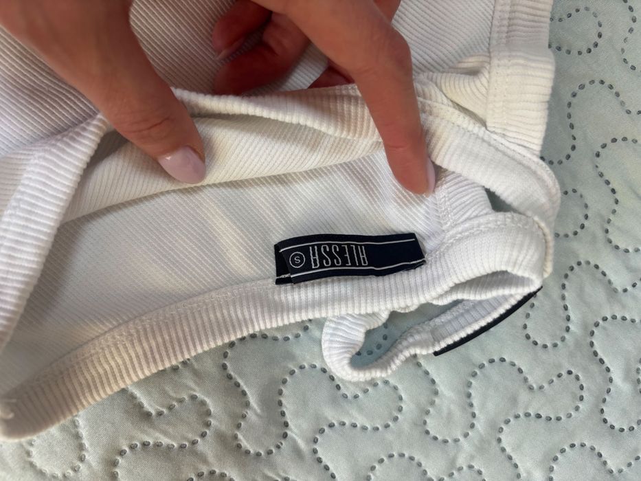 Топове Alessa - S размер