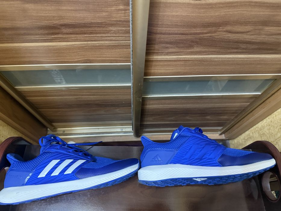 Кроссовки adidas мужские размер 44