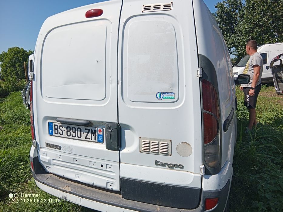 Продавам Рено kangoo 1.9 чист дизел на части