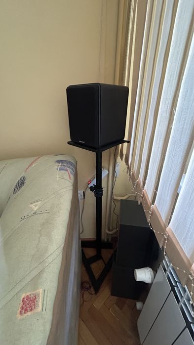 Тонколони,букшелфи Artsound и стойки