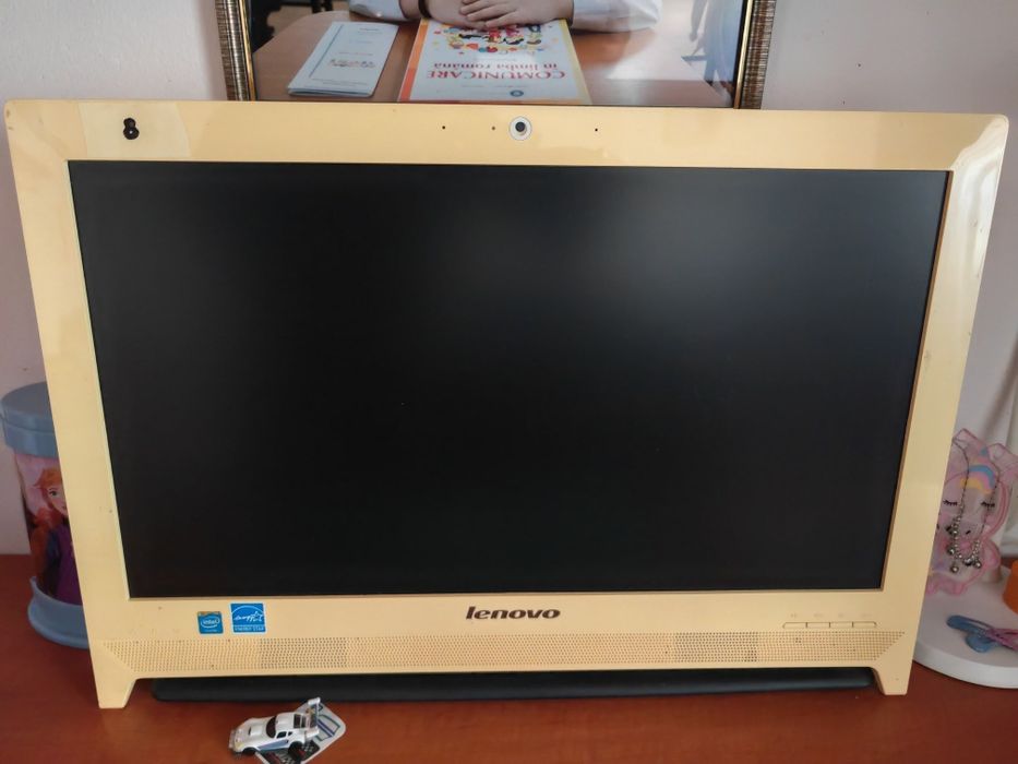 2 Lenovo all în one procesor Intel celeron 2.58ghz 4g ram hdd 500gb