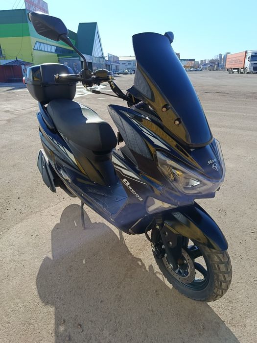 Продам Макси скутер