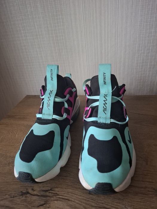 Nike air max маратонки 39 номер.