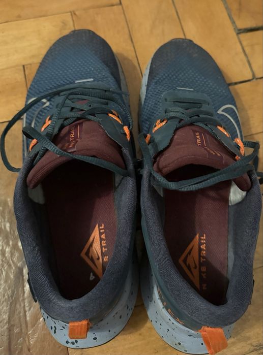 NIKE Pegassus running