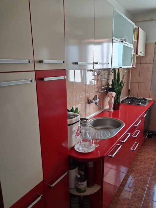 Bucatarie cuptor electric+plita gaz