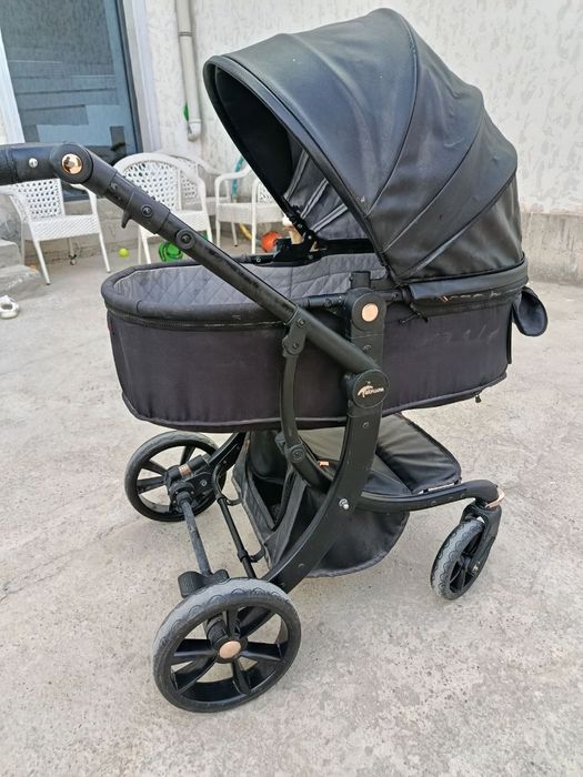 Детская коляска для прогулок