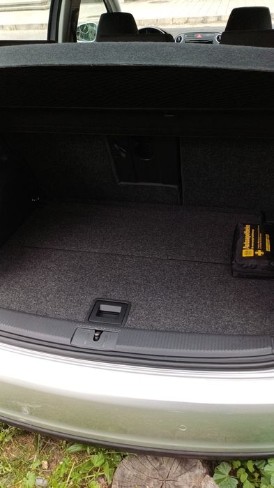 Продавам лека кола фолксваген голф плюс