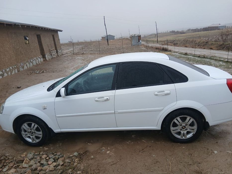 Ласетти 2013 тезда сотилади