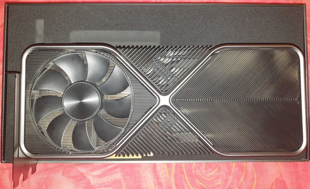 Placa nVidia RTX 3090 Founders Edition ca noua