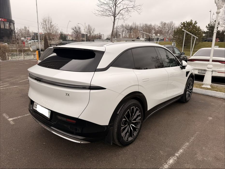 Эгасидан Zeekr 7x Full 780км