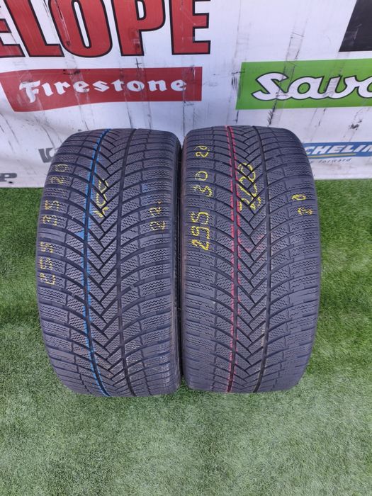 255 35 20 Bridgestone