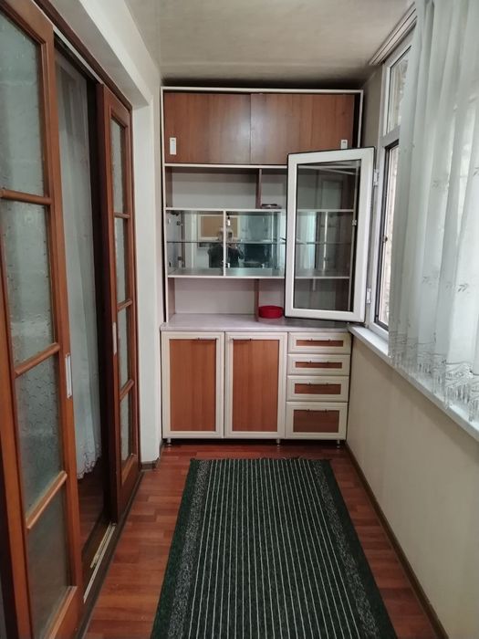 Юнусабад 4 кварталда 2 хона уй оилага ижарага берилади