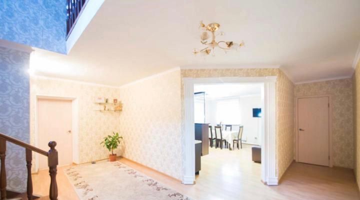 Продам двухэтажный коттедж с доходом