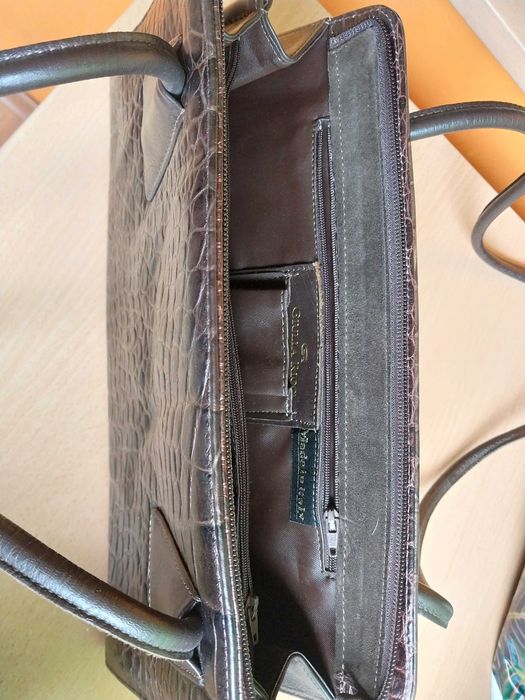 Дамска елегантна кожена чанта