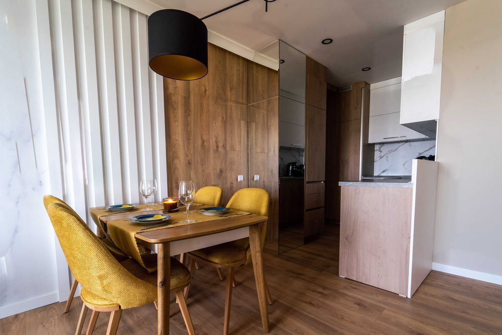 Дава се под наем Двустаен апартамент в Варна, Бриз - 75 кв.м за 969 € - Снимка #2