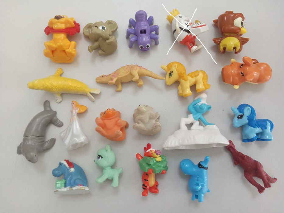 Играчки от шоколадови яйца Kinder