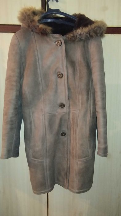 Дамски кожух,запазен.