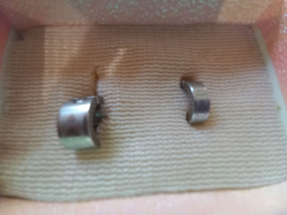 Продам   мужские   серьги