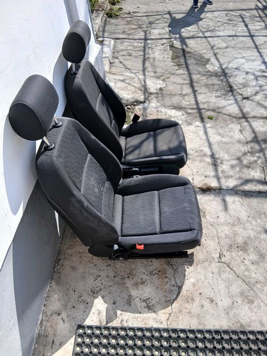 Vand scaune Audia A4 compatibile Logan