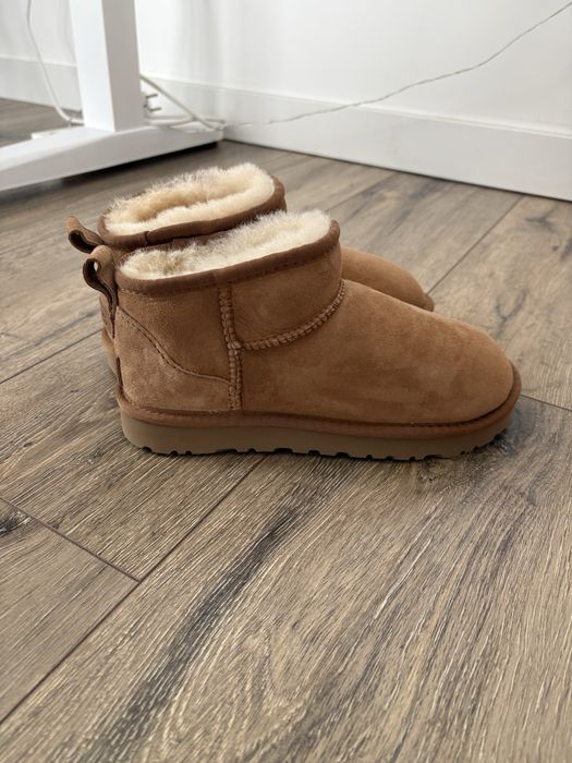UGG noi impecabile marimea 37