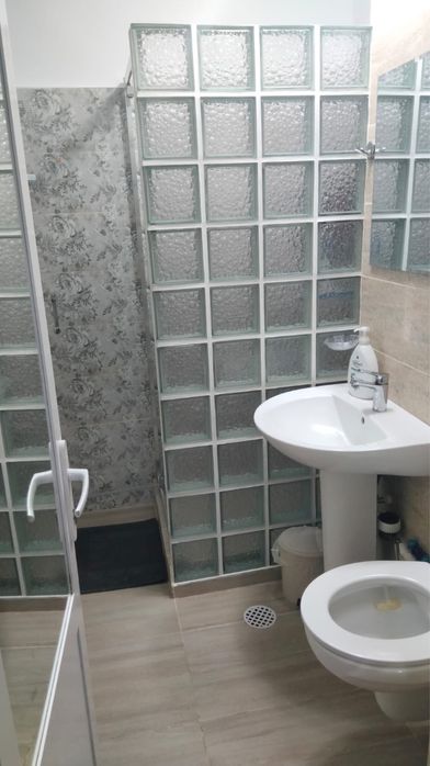 Inchiriez apartament Port Turistic 3 camere Portul