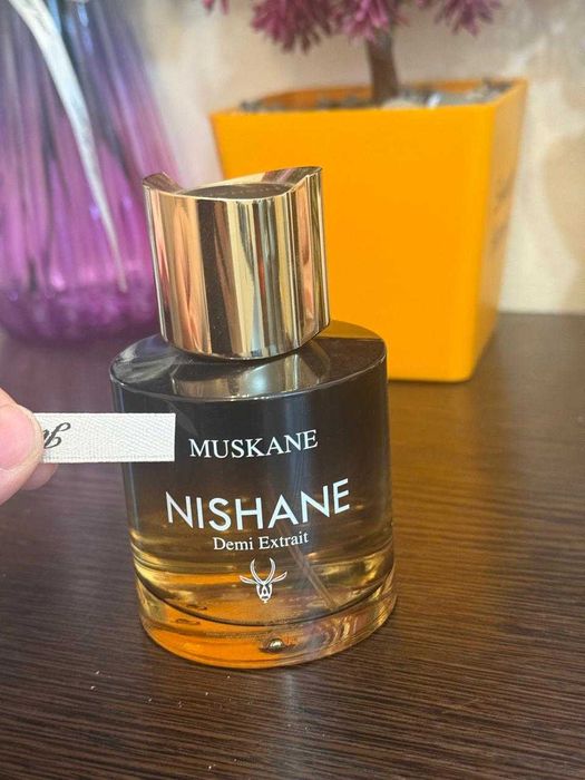 продам парфюм Nishane Florane Muskane