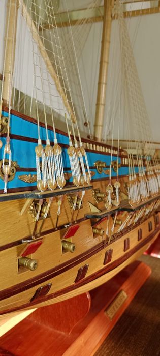 Продам модели кораблей