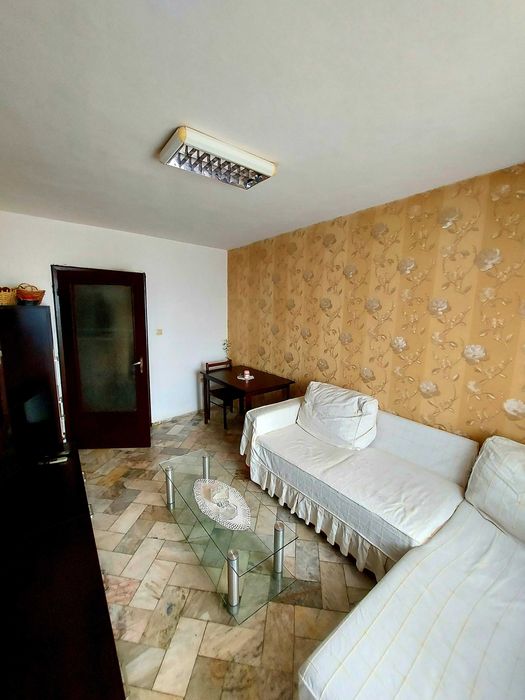 Дава се под наем Двустаен апартамент в Бургас, Център - 60 кв.м за 459 € - Снимка #1