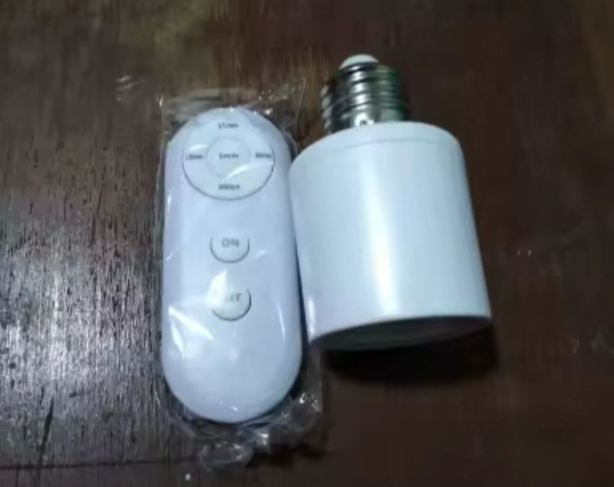 Dulie cu telecomanda si timer E27