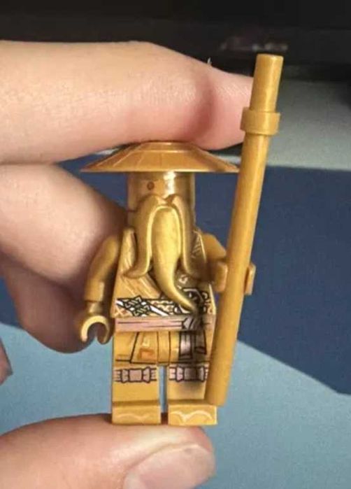 Lego ninjago golden wu