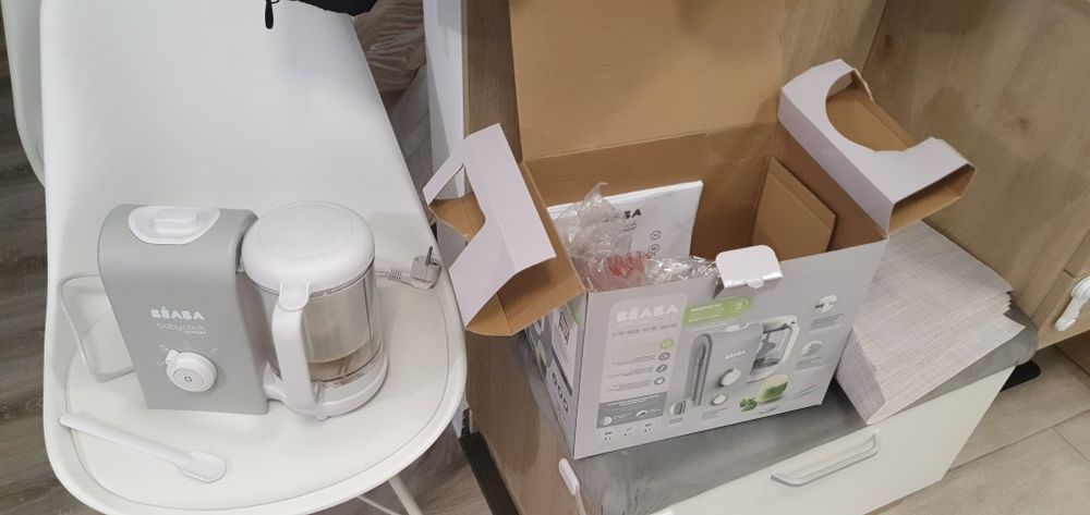 Aparat de gatit la abur Beaba