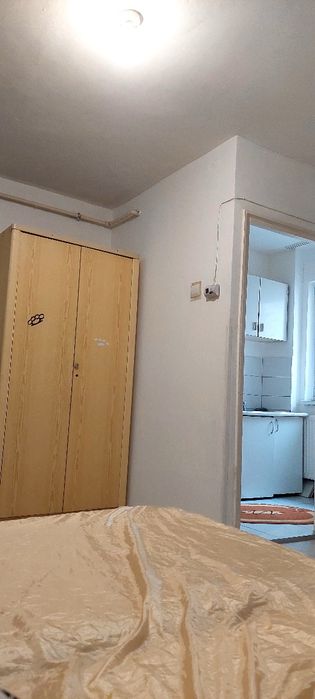 Închiriez  garsonieră zona Mărăști, Deva