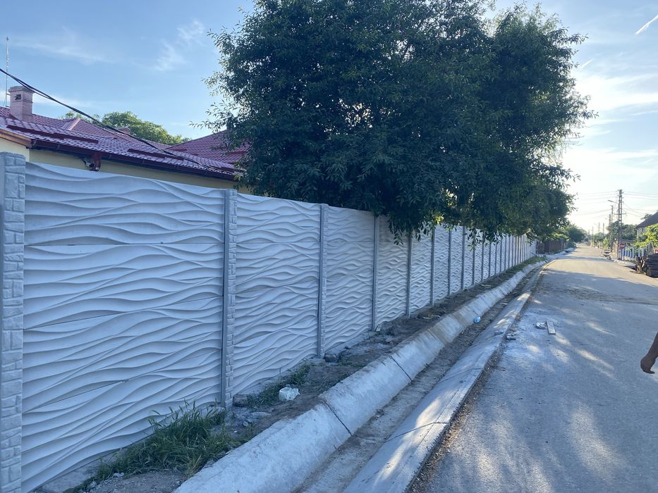 Gard din placi de beton
