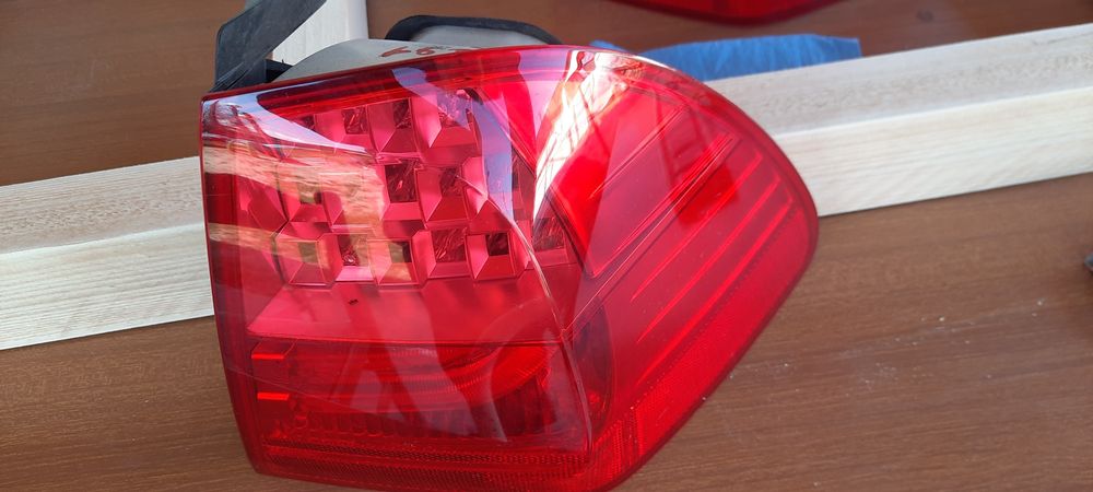 Vând triple led bmw e91