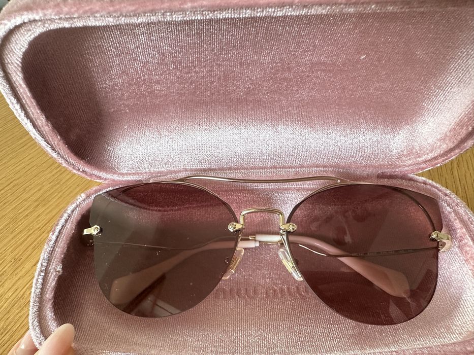 Слънчеви очилаMiu Miu