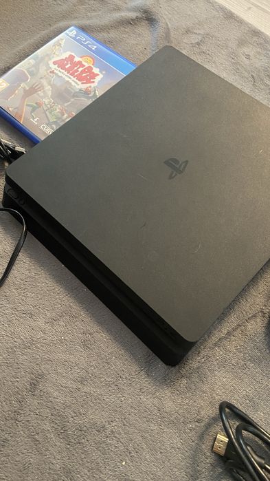 PS4 slim 500G (stare foarte buna)
