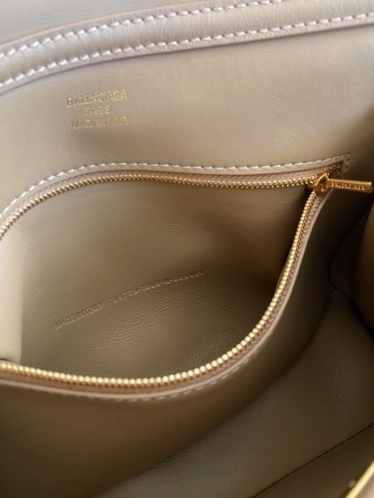 Geanta Balenciaga Rodeo 35cm, milk tea, Premium