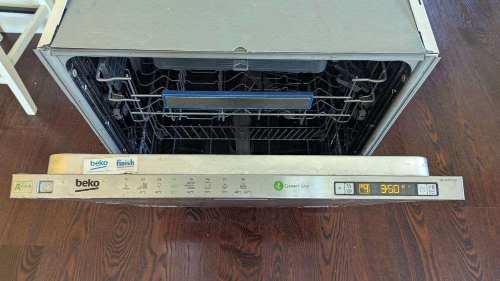 Миялна за вграждане Beko 6830FX30